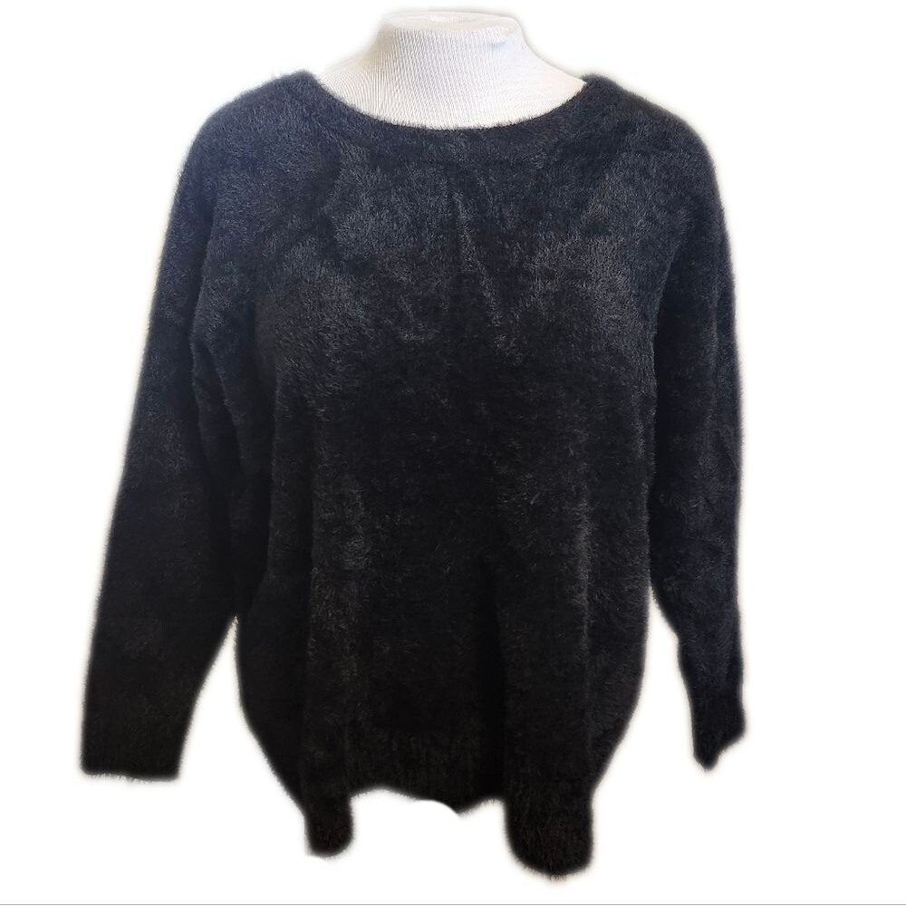 Torrid Black Eyelash Knit Back V Sweater, Size 2 (US 18-20)